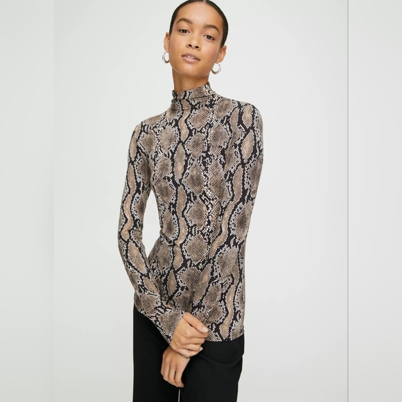 Babaton Tops - ARITZIA Babaton Larry Turtleneck Snake print Long Sleeve Top Size M